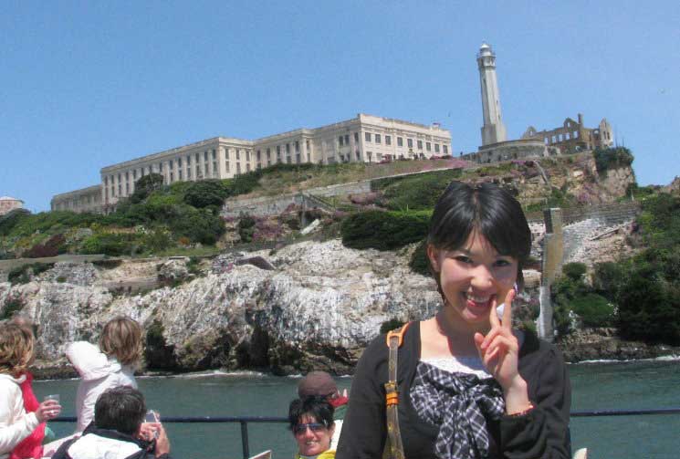 around-alcatraz-island-prison-boat-tour-san-francisco-bay